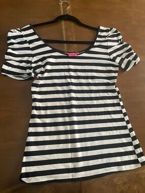 BCBGirls Black & White Striped Puff-Sleeve Top